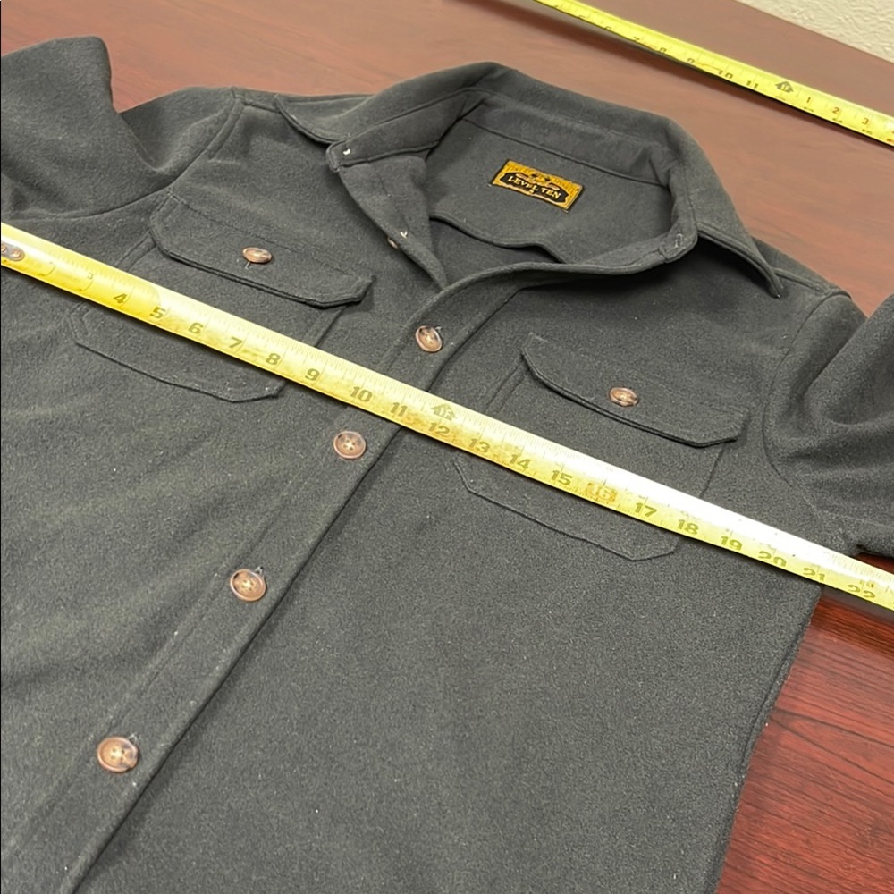 $10, Jacket - Picture 4 of 9